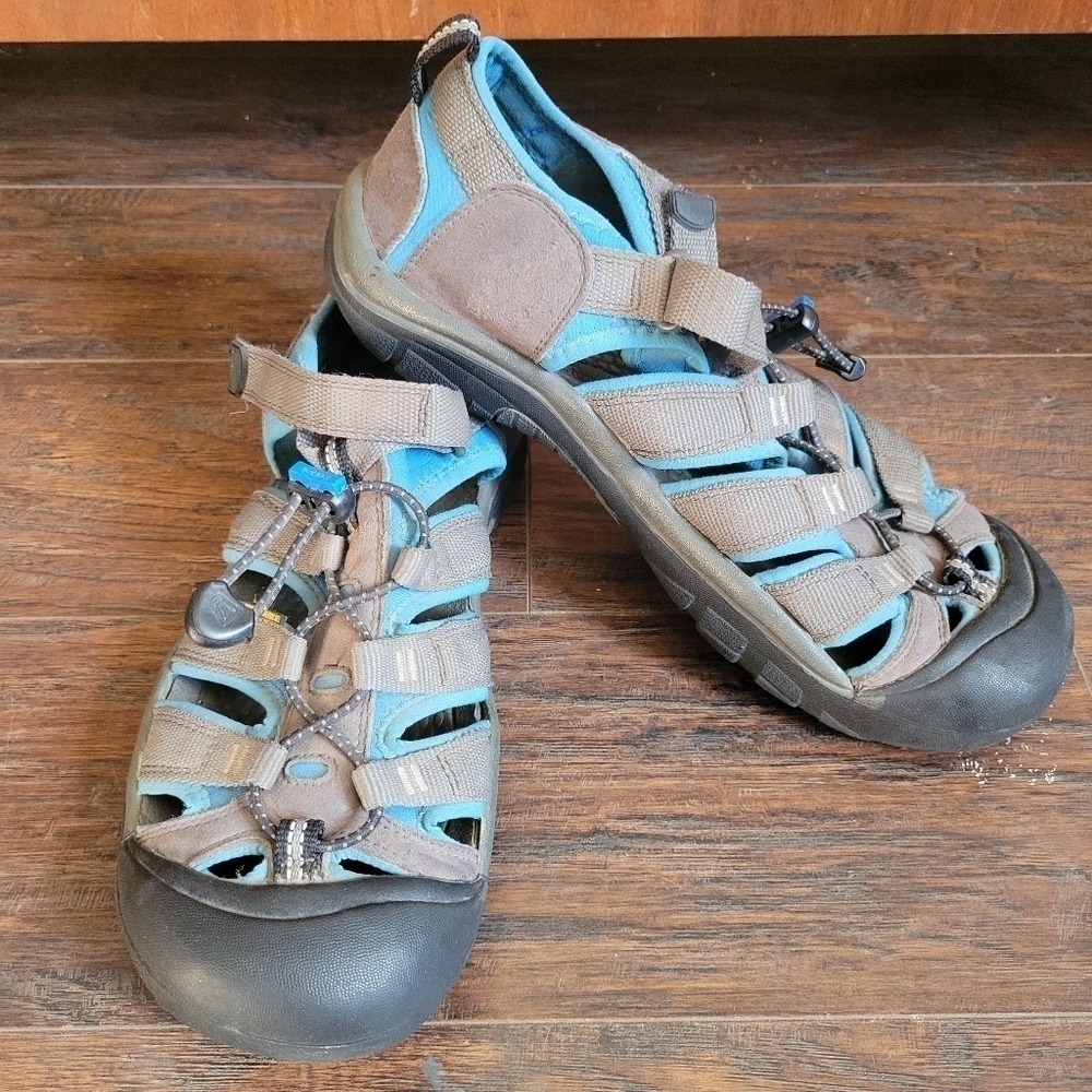 Keen Sandal Blue Tan Men's 7 Women's 9